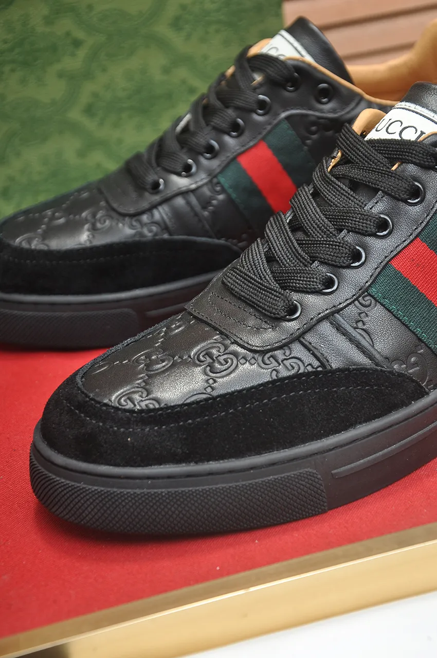 Men's shoes 💰480💶【GUCCI】1:1 men's sports shoes from the official website are now on the market. They are made of original silk cowhide + first-layer sheepskin lining, plus the original 1:1 comfortable outsole from the official website. Fashionable and versatile, super comfortable and breathable! Available in 2 colors: black, standard shoe size 38/45 (custom-made size 45 is non-refundable)
